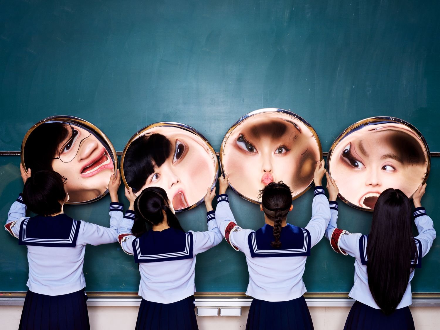 新しい学校のリーダーズの新しい挑戦！ SUZUKAが主人公の声を務める